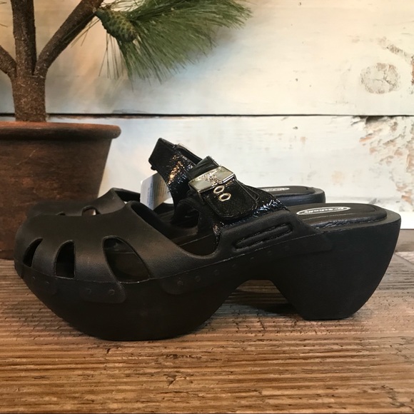 dr scholls crocs shoes